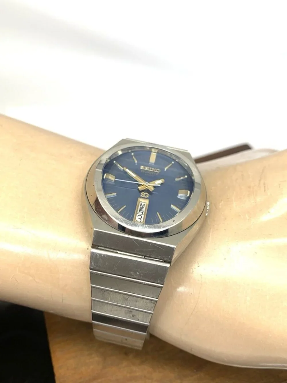 Seiko SQ Men's Watch 0903-8029 Vintage Quartz Blue Dial Day Date Steel 36mm